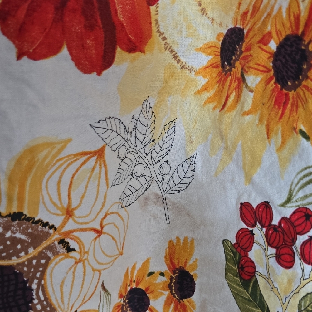 Kohl's Harvest Festive Tablecloth - Picture 2 of 4